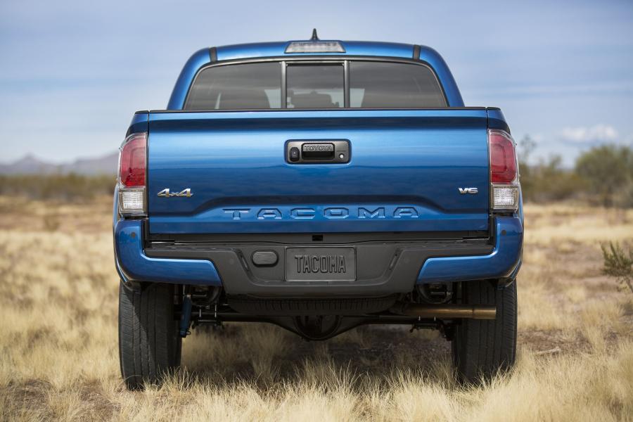  Toyota Tacoma Limited Double Cab 2015 года  (фото 8 из 57)